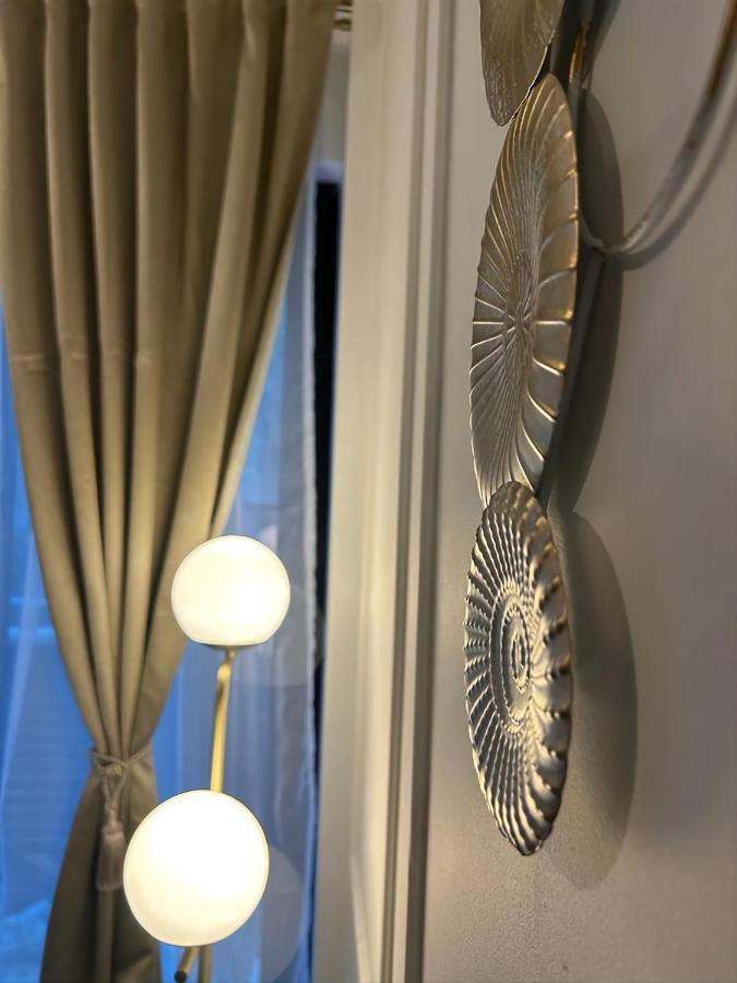 Luxury Mansion * Bucureşti
