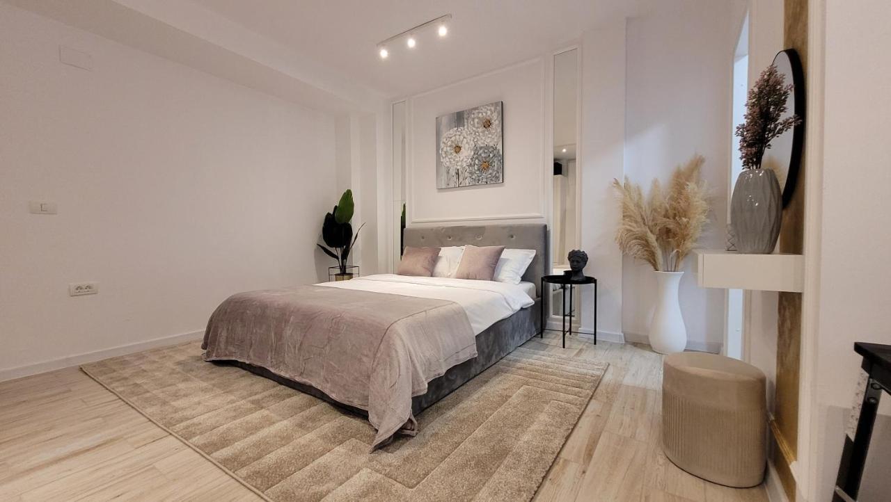 Luxury Mansion Bucureşti