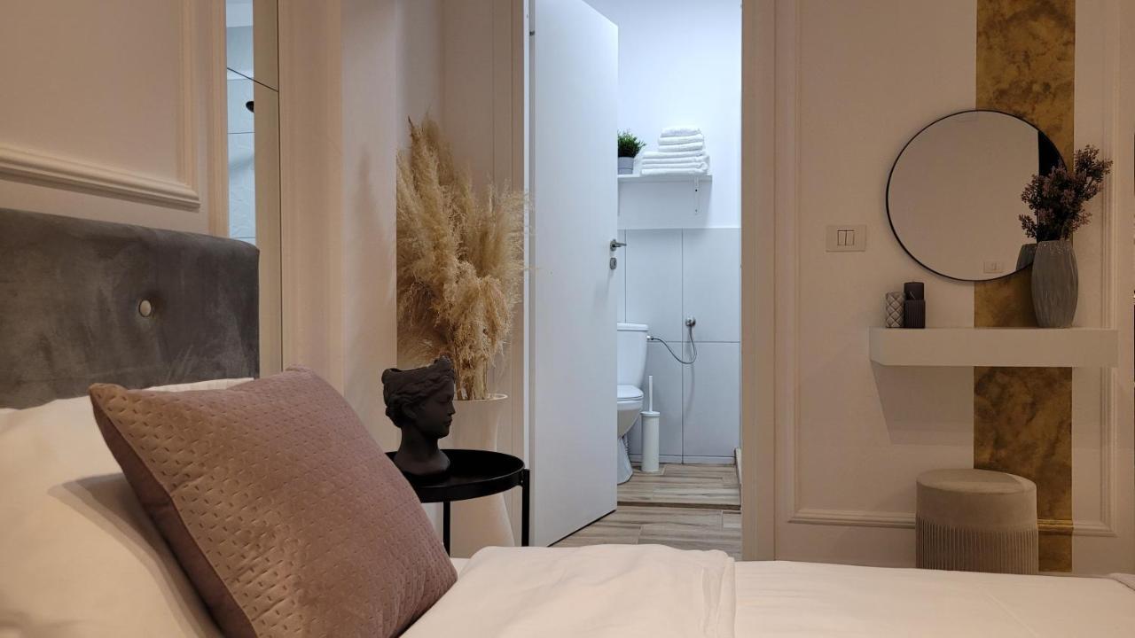 Apartament Luxury Mansion Bucureşti
