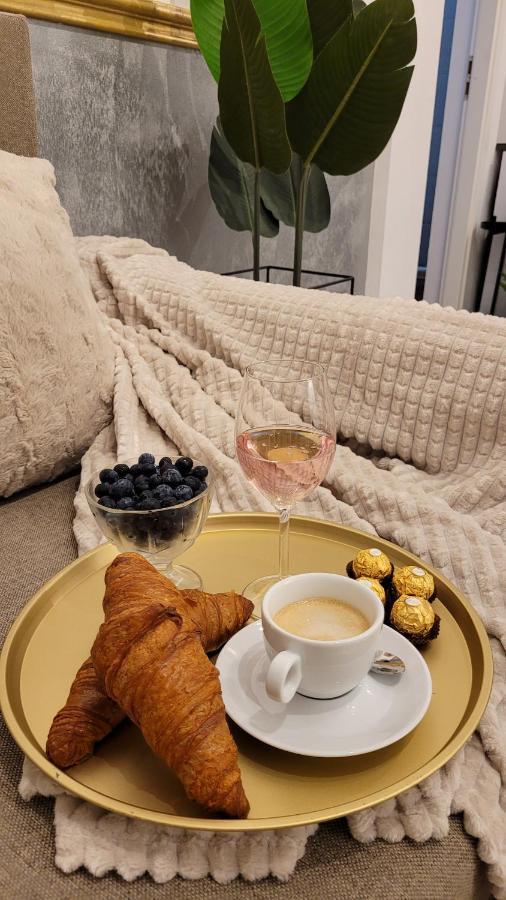 Luxury Mansion Apartament Bucureşti