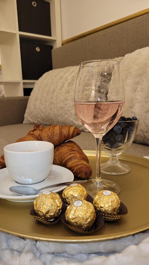 Luxury Mansion Apartament Bucureşti