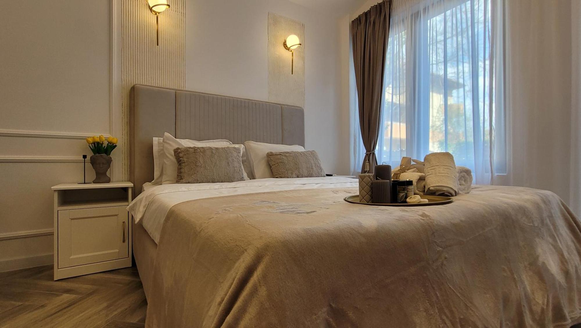 Luxury Mansion Apartament Bucureşti