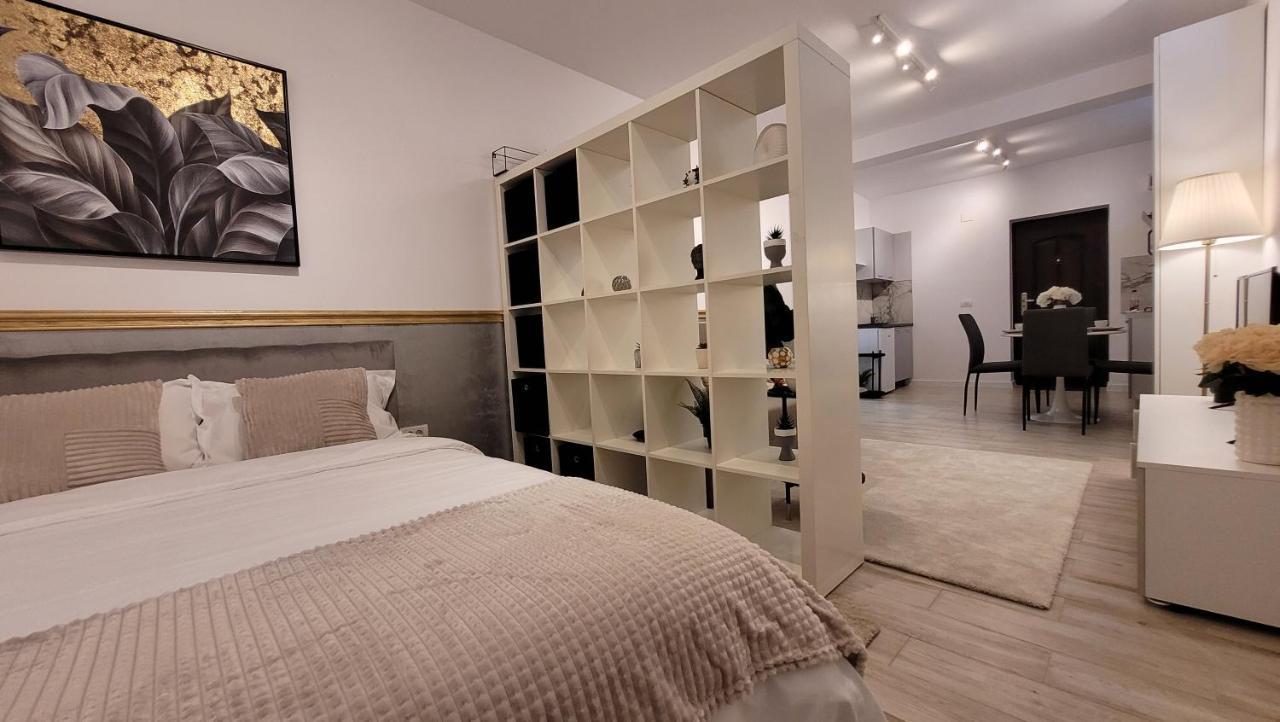 Apartment Luxury Mansion Bucharest